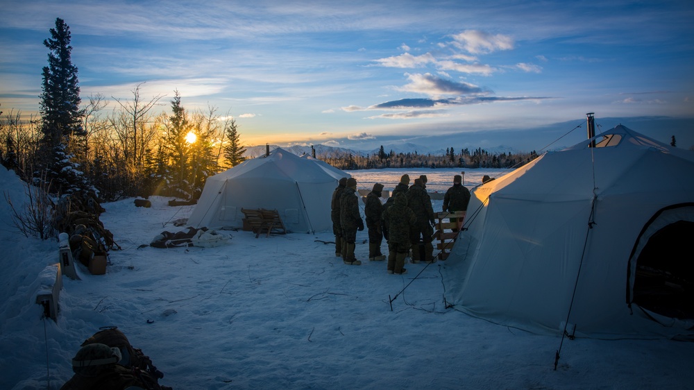 SPMAGTF-AE: Marines participate in cold weather survival training in Alaska