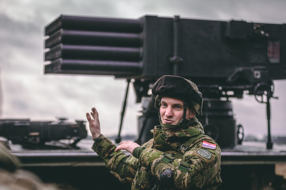 Croatian Soldiers complete live fire artillery qualification training