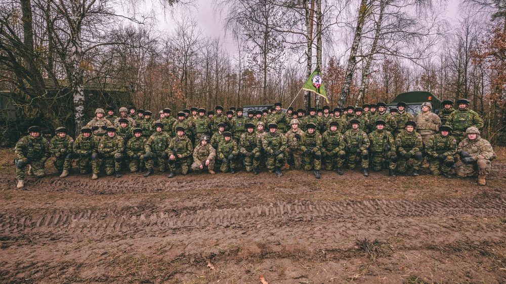 Croatian Soldiers complete live fire artillery qualification training