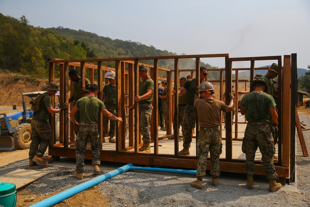 Build That Hut! | U.S. Marines and U.S. Navy Sailors increase interoperability with Royal Thai Marines