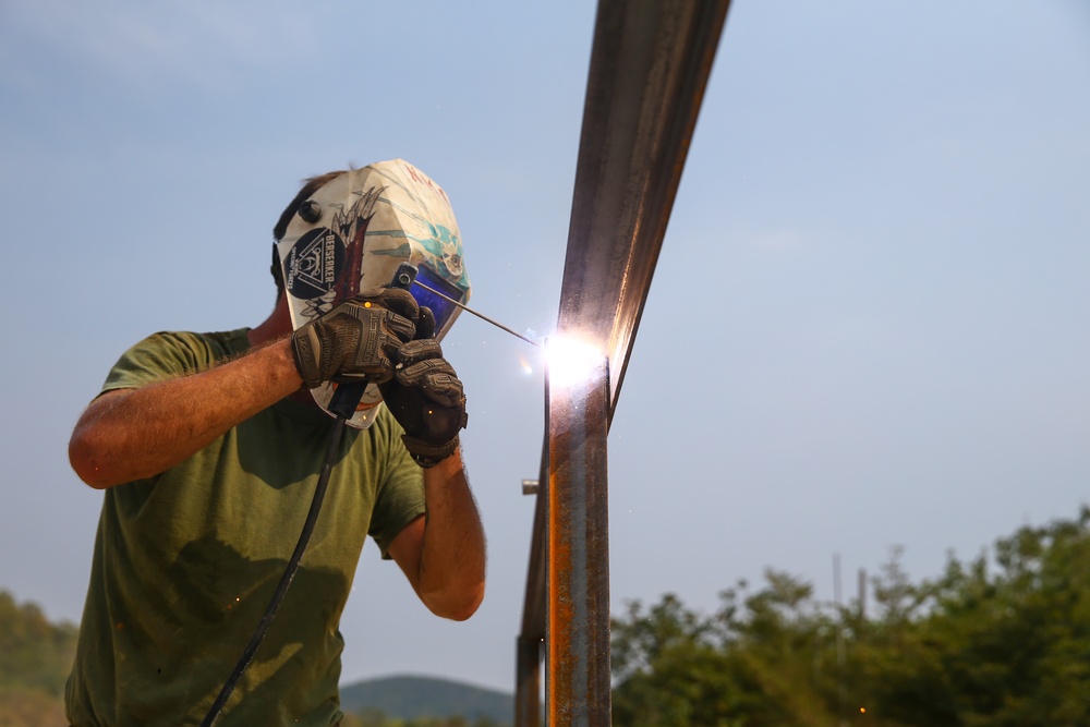 Build That Hut! | U.S. Marines and U.S. Navy Sailors increase interoperability with Royal Thai Marines