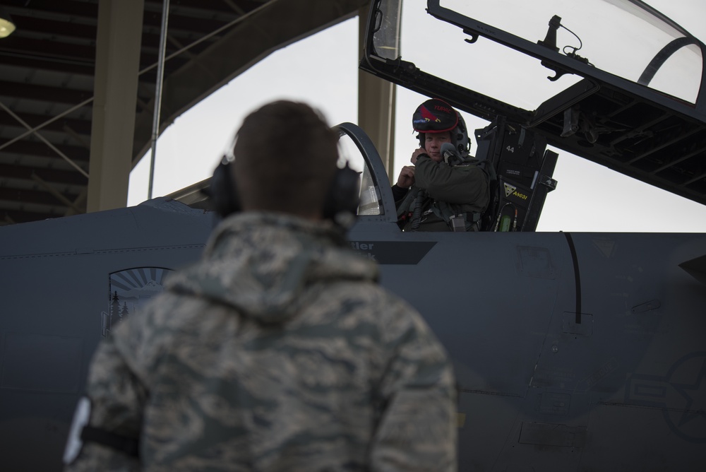 ORANG Fighter Pilot is first in world to fly F-15 Eagle with a cervical prosthetic disc