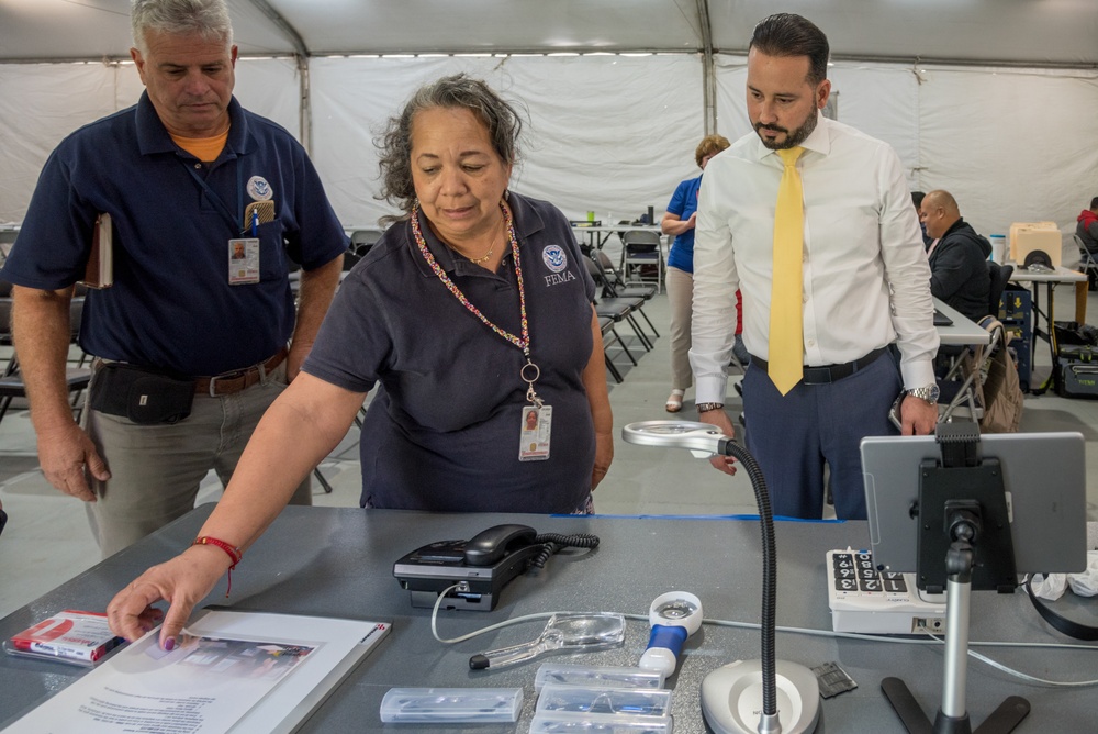 Mayor Visits FEMA Disaster Recovery Center