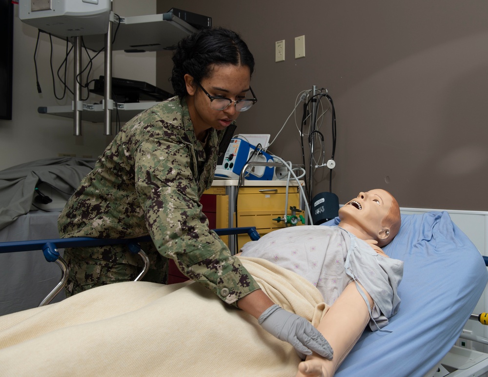 Hospital Corpsman Participate in HMPQS