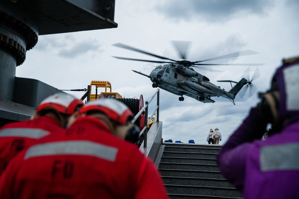 Marine CH-53E lands on USS Germantown