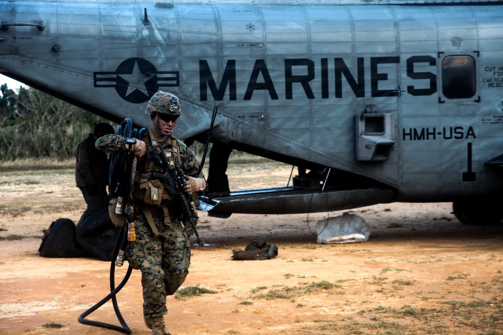 31st MEU establishes a FARP