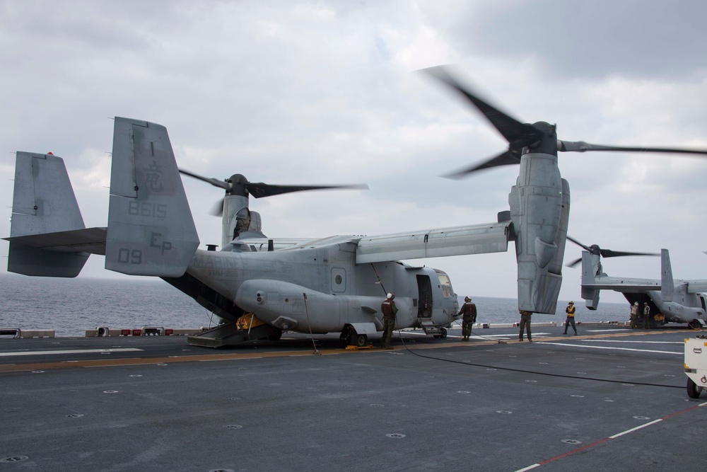 31st MEU Marines conduct flight operations aboard the USS America