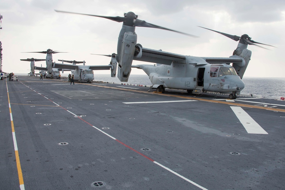 31st MEU Marines conduct flight operations aboard the USS America