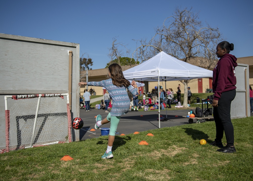 USS San Diego Community Relations Project at Tierrasanta Elementary School