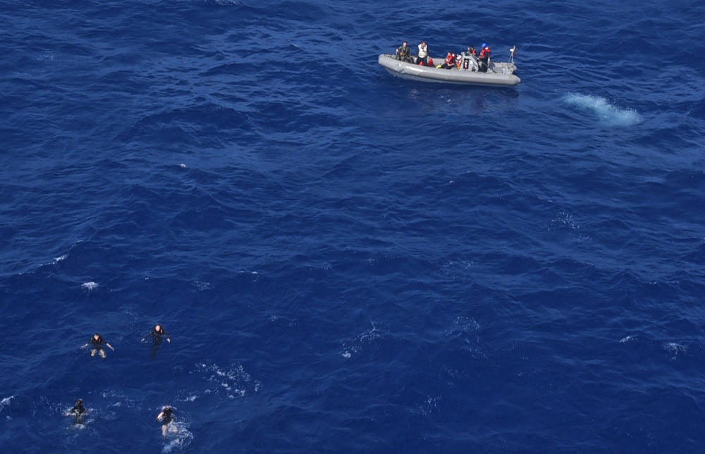 USS Blue Ridge Sailors Conduct SAR Training with &quot;Golden Falcons&quot;