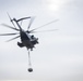 HMH-464 conducts external cargo lifts