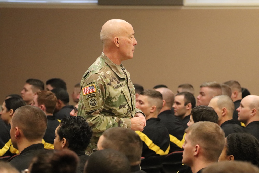 Chief of Army Reserve holds official visit to Fort McCoy