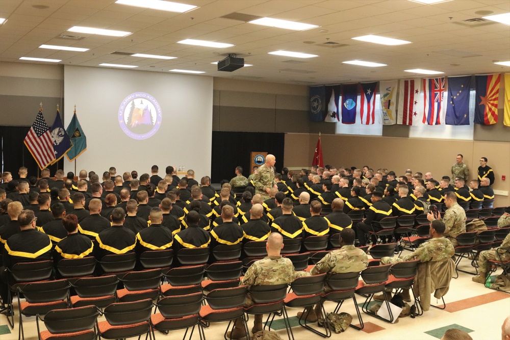 Chief of Army Reserve holds official visit to Fort McCoy