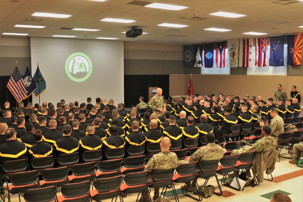 Chief of Army Reserve holds official visit to Fort McCoy