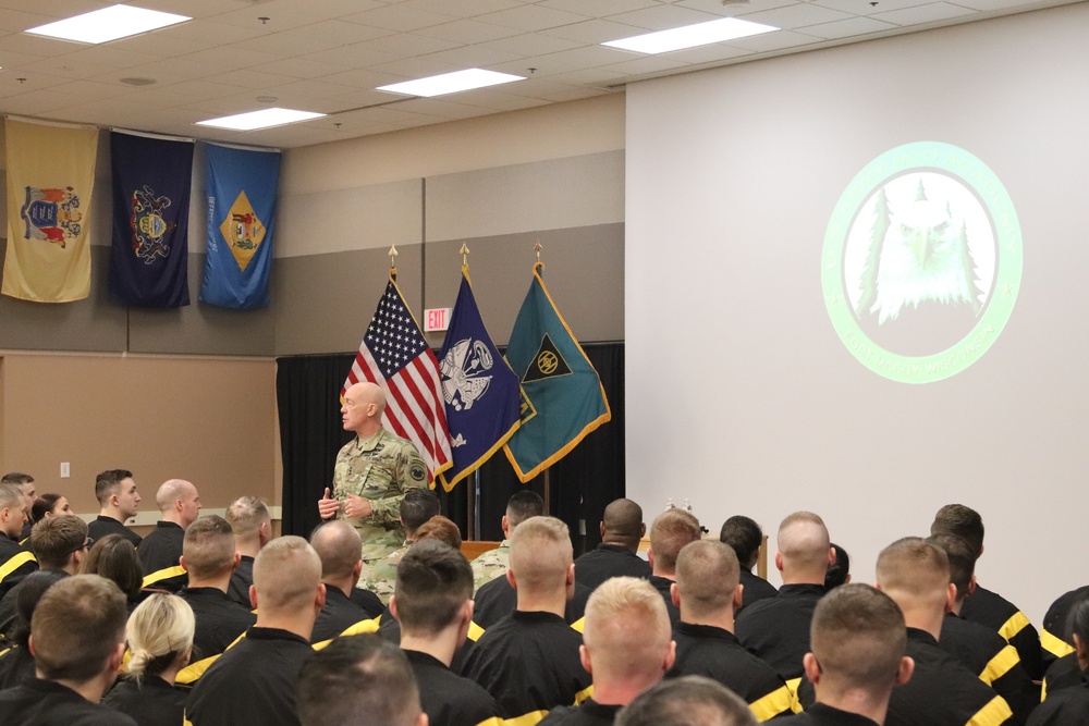Chief of Army Reserve holds official visit to Fort McCoy