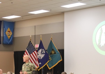 Chief of Army Reserve holds official visit to Fort McCoy