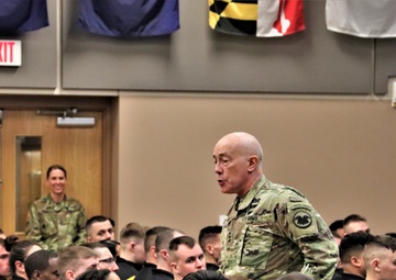 Chief of Army Reserve holds official visit to Fort McCoy