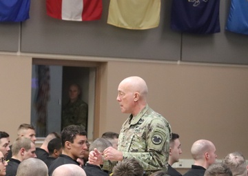 Chief of Army Reserve holds official visit to Fort McCoy