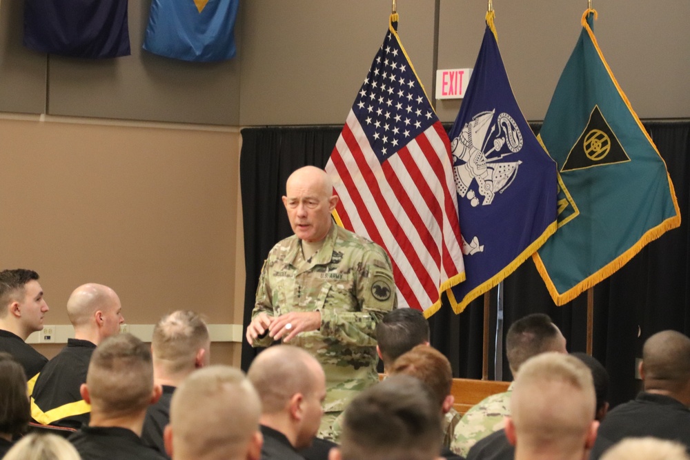 Chief of Army Reserve holds official visit to Fort McCoy