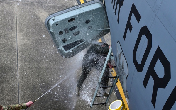 KC-135’s Fini Flight