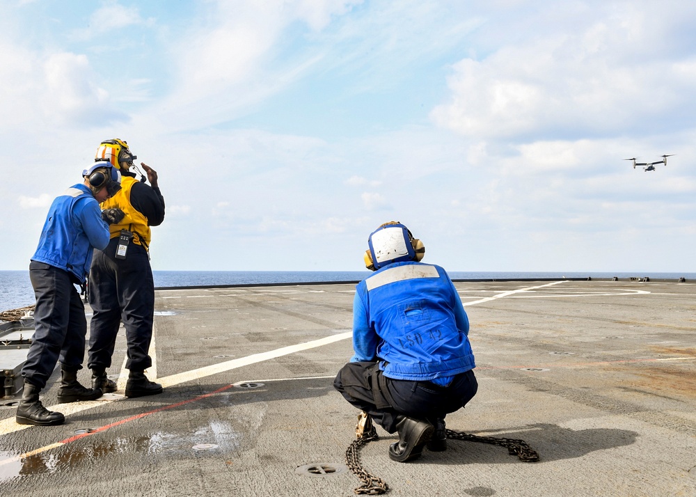 USS Germantown (LSD 42) Flight Ops