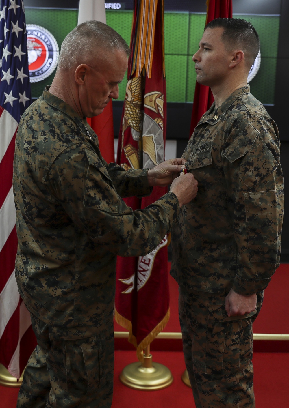 U.S. Marine awarded Navy and Marine Corps medal for heroic act