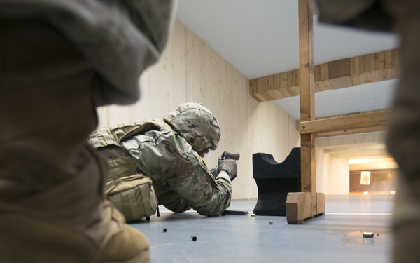 HQ RRC-FR Officer qualifies in Chièvres, Belgium