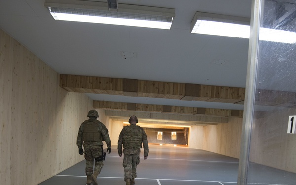 HQ RRC-FR Officer qualifies in Chièvres, Belgium