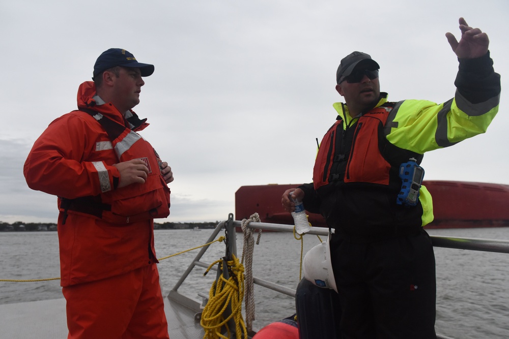 Coast Guard, Gallagher Marine work together on Golden Ray