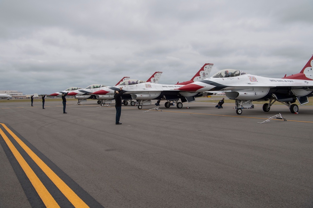 Thunderbirds Land in Daytona