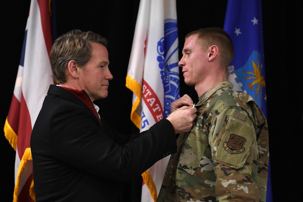 Ohio National Guard Airman Receives Ohio Cross