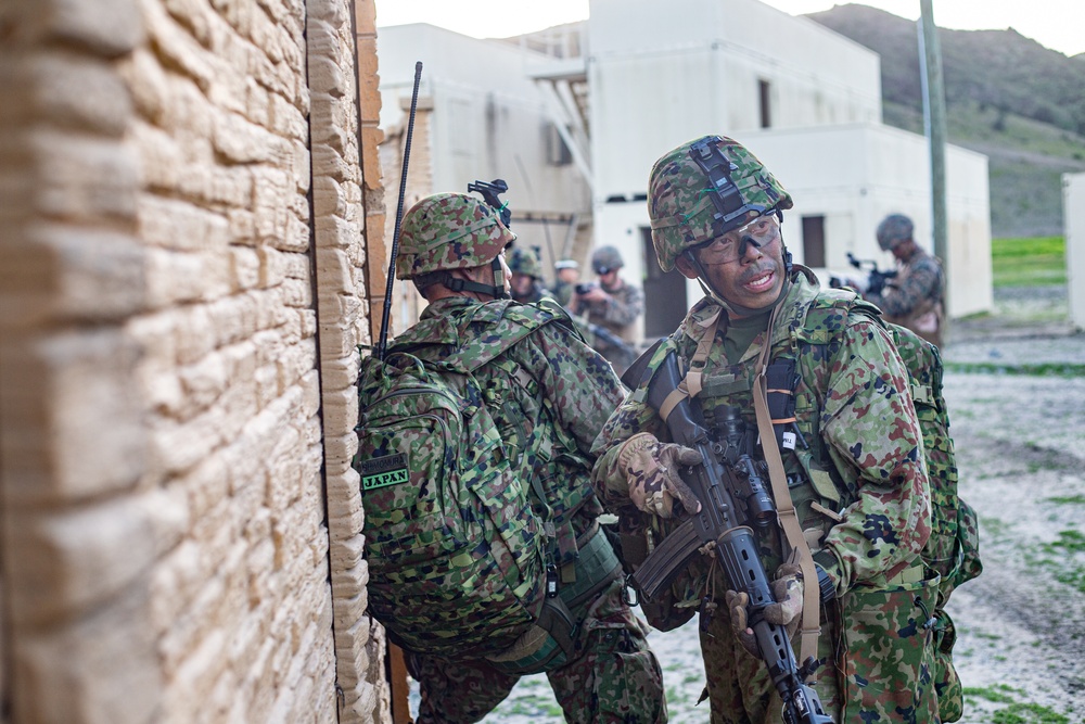 Iron Fist 2020: Japan Ground Self-Defense Force soldiers conduct urban operations training