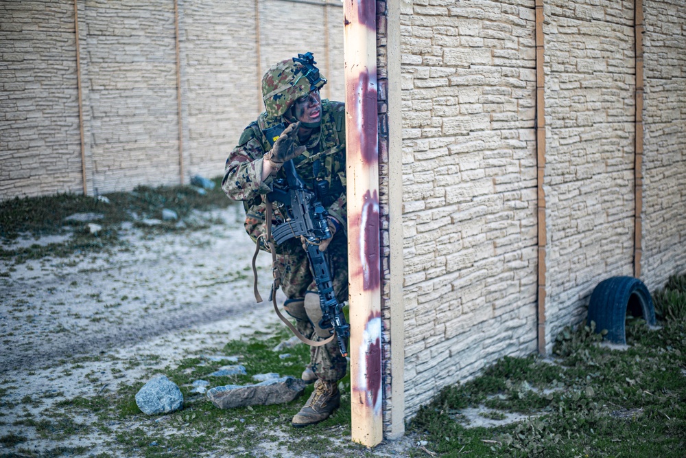 Iron Fist 2020: Japan Ground Self-Defense Force soldiers conduct urban operations training