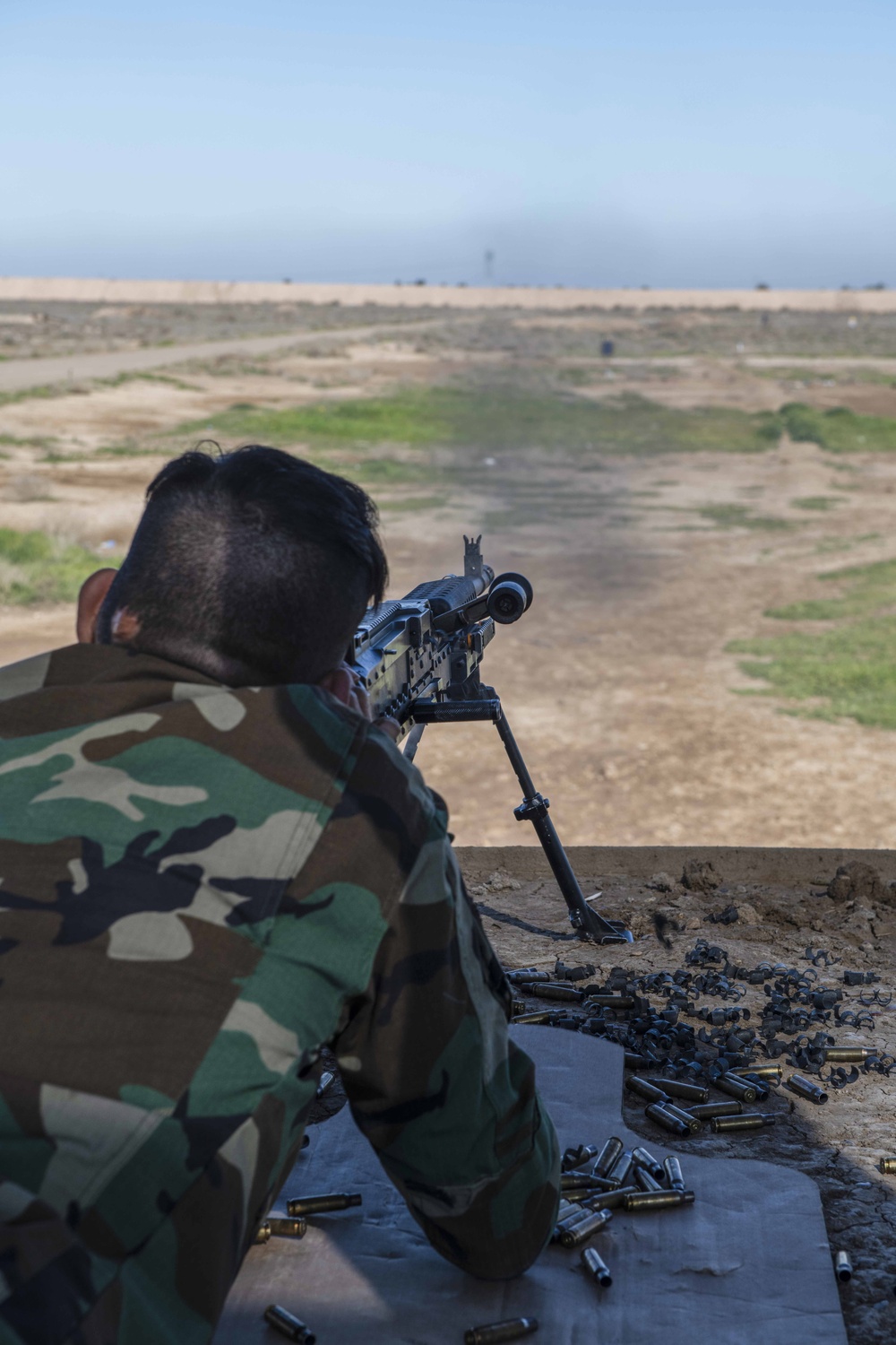 Qwat al-Khasah al-Iraqi learn advanced machine gun techniques