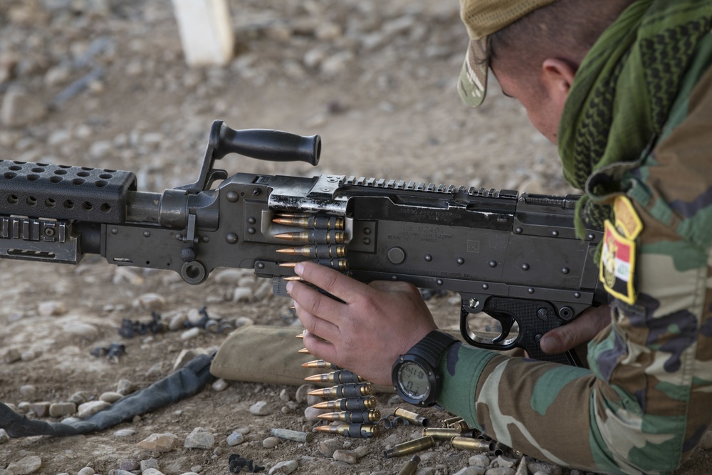 Qwat al-Khasah al-Iraqi learn advanced machine gun techniques