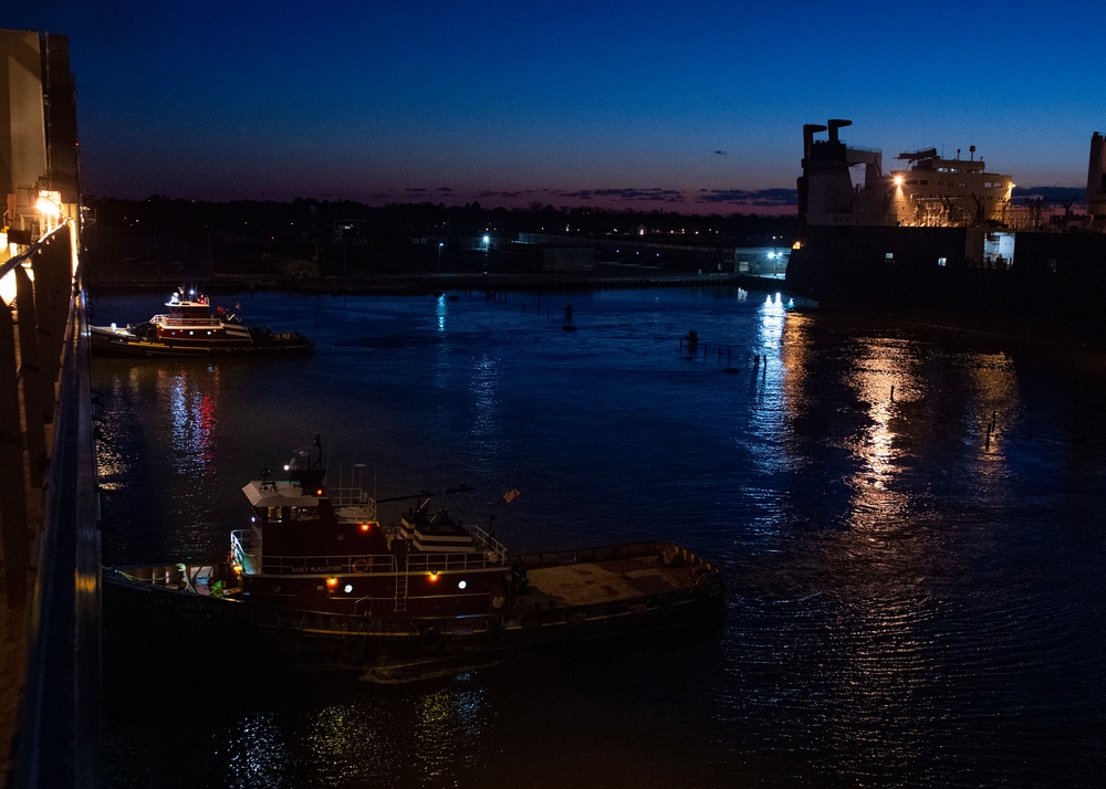 USNS Benavidez Departs Norfolk