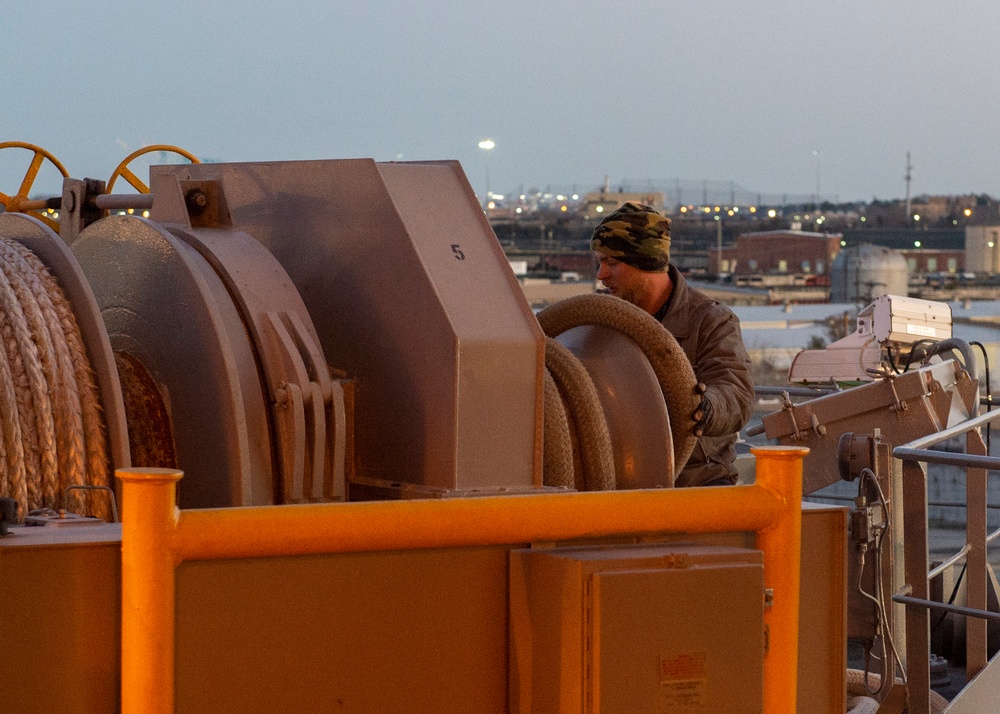 USNS Benavidez Departs Norfolk