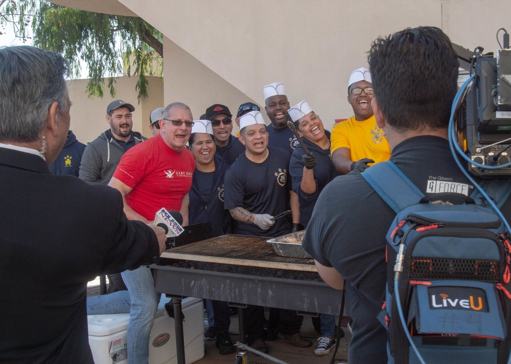 Robert Irvine Grills Food with NMCSD CPOs