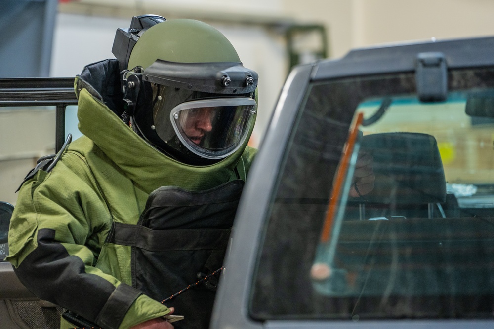 SPMAGTF-AE: EOD training scenarios