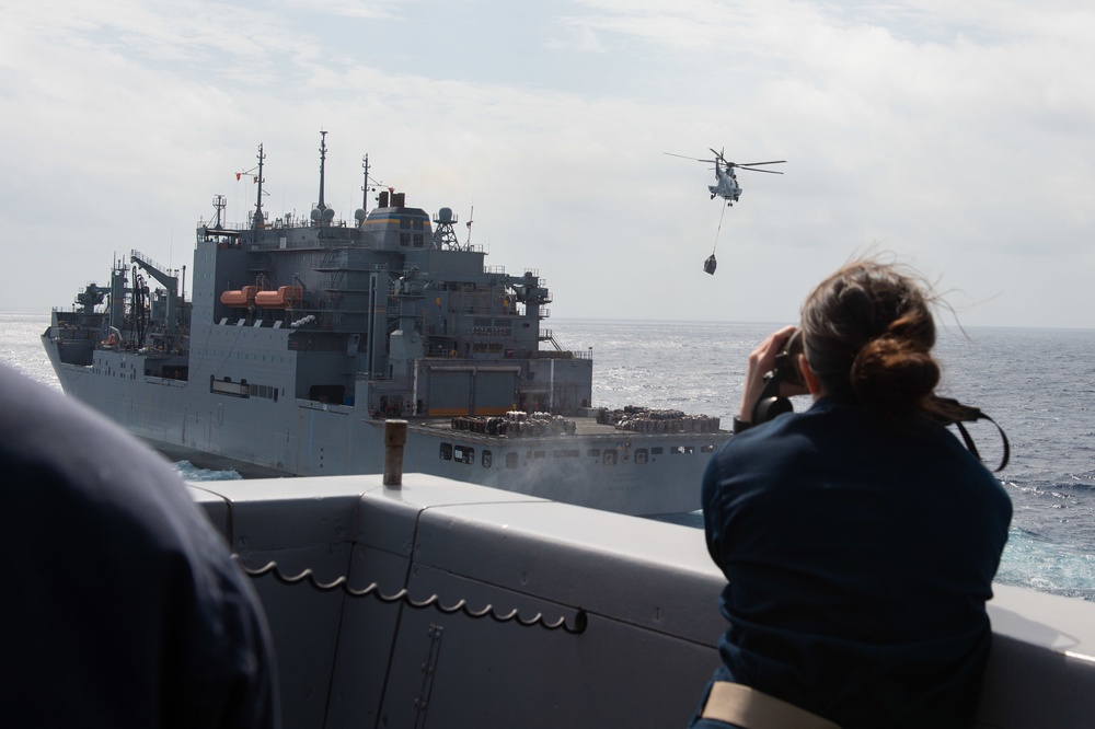 USS Green Bay underway replenishment
