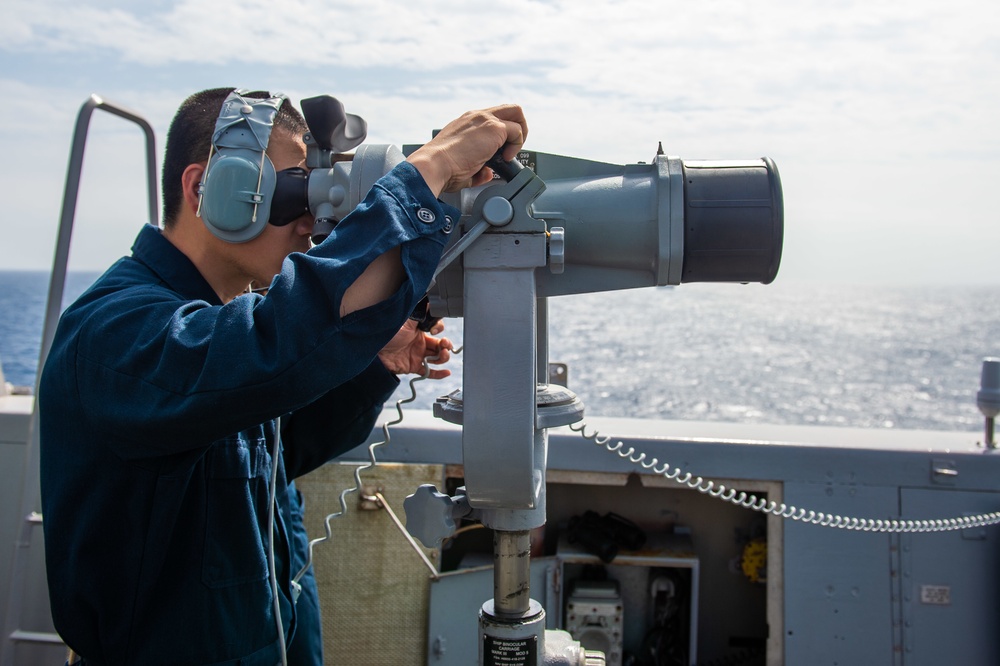 USS Green Bay underway replenishment