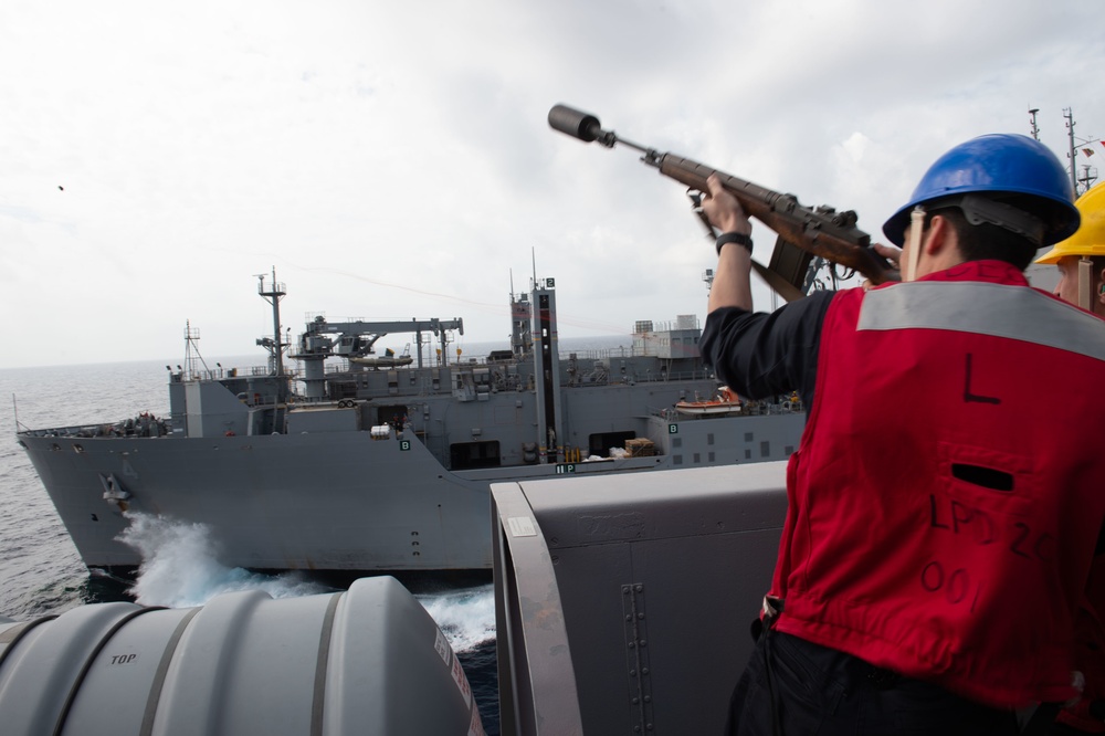USS Green Bay underway replenishment