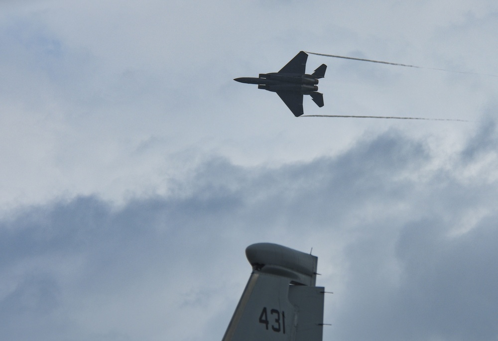 Singapore Airshow aerial demonstrations