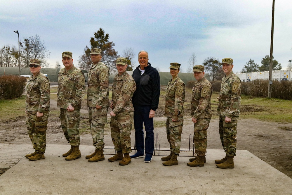 Moran and 1ID Soldiers