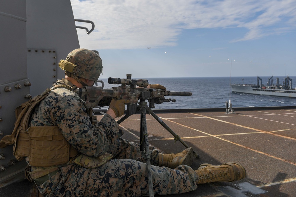 USS Green Bay (LPD 20) VBSS drill