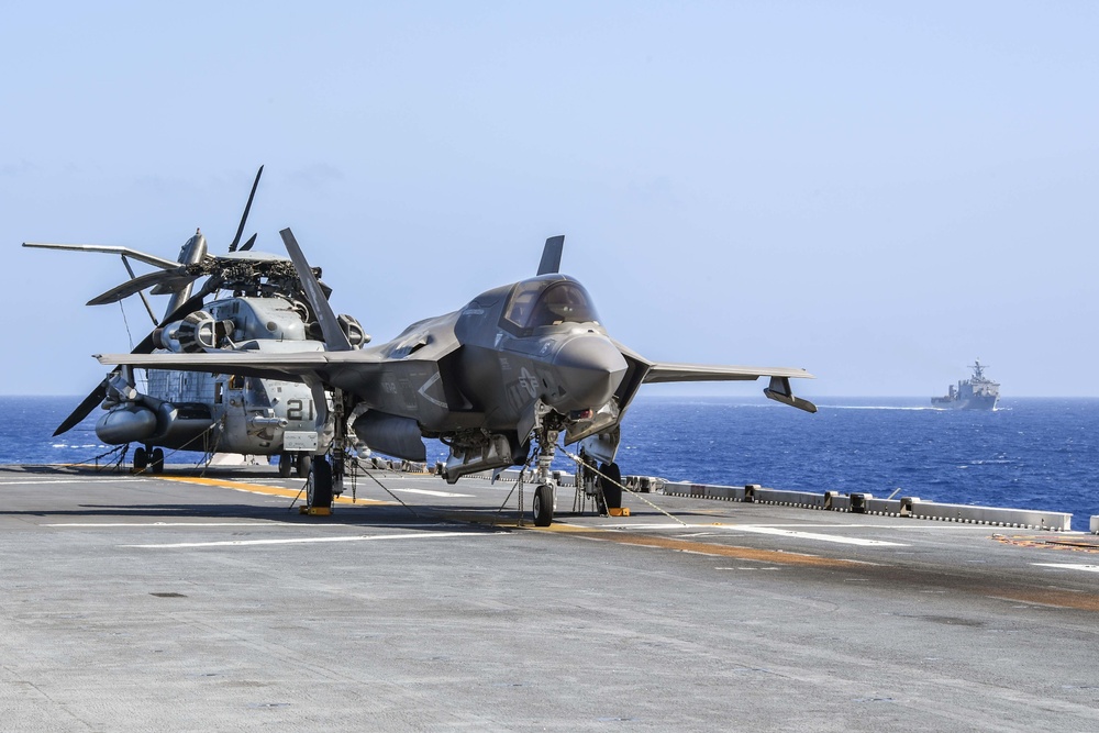 USS America conducts operation with Theodore Roosevelt with carrier strike group