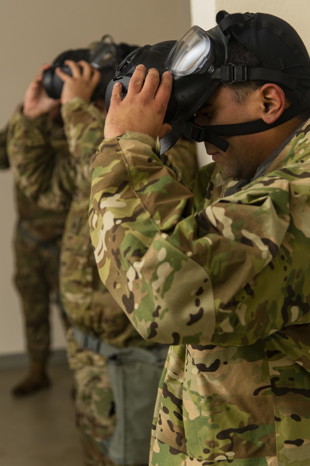 16th SB Soldiers conduct CBRN training