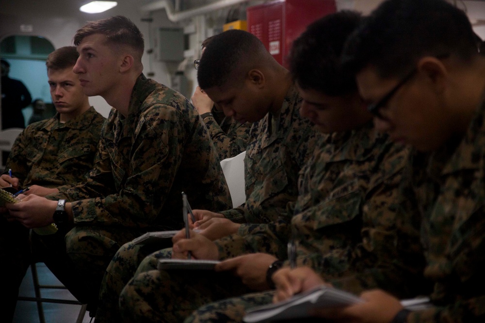 Dvids Images 31st Meu Marines Conduct A Joint Fires Observer Class Aboard The Uss America 9820