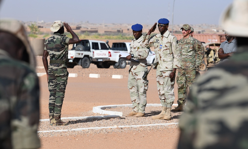 U.S. air advisors train Forces Armées Nigeriennes members