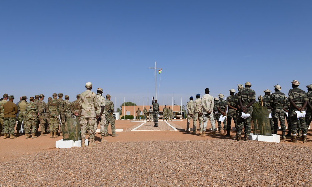 U.S. air advisors train Forces Armées Nigeriennes members